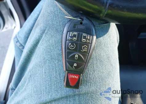 2016 Dodge Grand Caravan Sxt из США, поврежденный, VIN 2C4RDGCG6GR390860